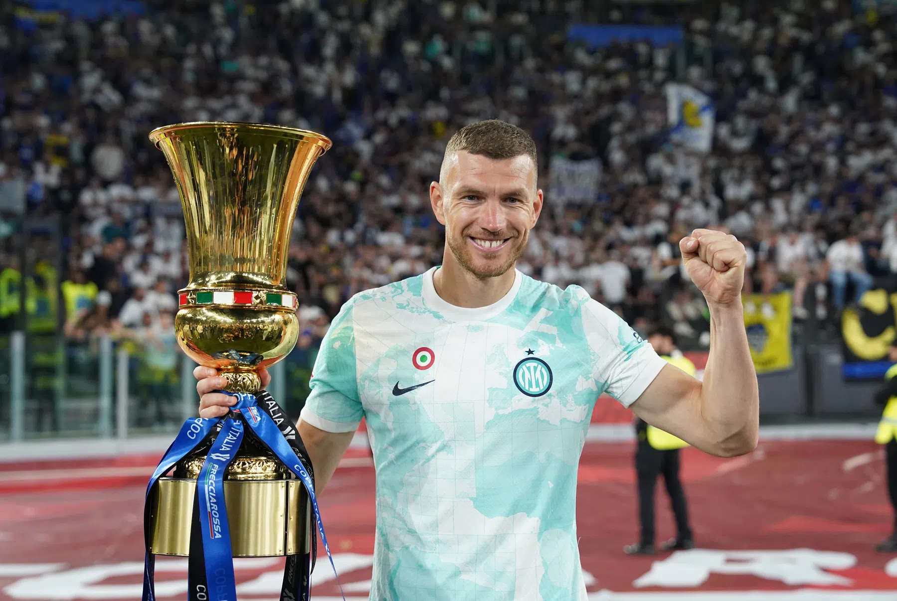 Dzeko (39) is nog niet uitgevoetbald en keert terug in Italië