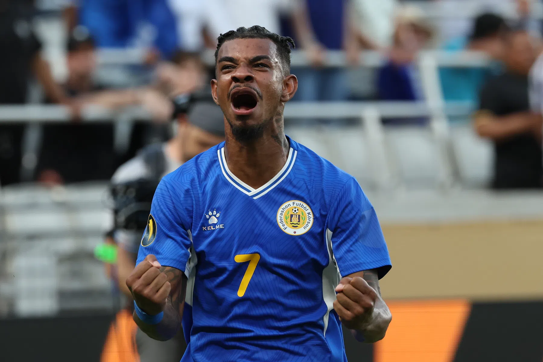 Juninho Bacuna volgt broer naar Turkije