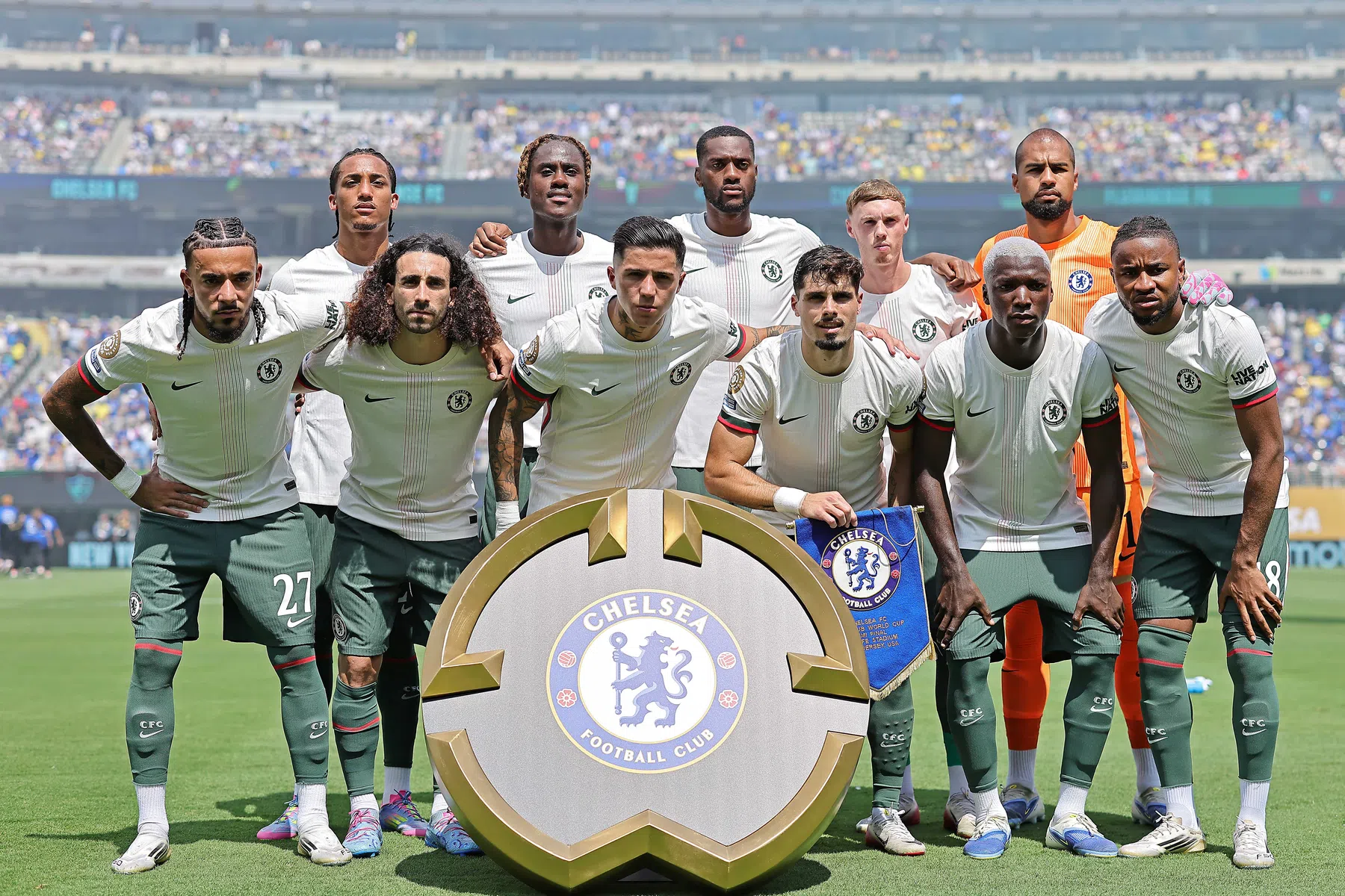 Twee elftallen, één miljard euro: finaleplaats Chelsea en PSG mag iets kosten