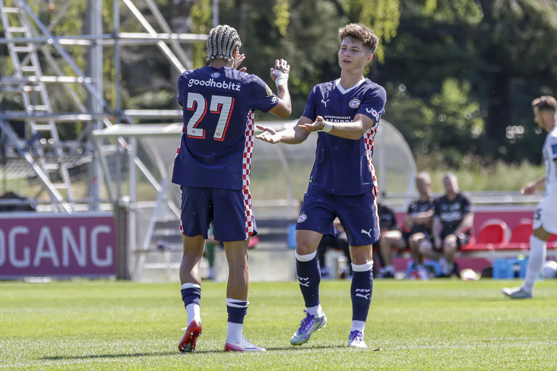 PSV wint bij rentree Pepi oefenduel van Elversberg, maar verliest Dest