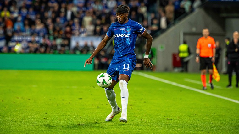 Ferdinand steunt Madueke en pakt Arsenal-fans aan: 'Walgelijk gedrag'