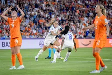 Thumbnail for article: Een mislukt EK: de week van de keiharde waarheid voor de Leeuwinnen