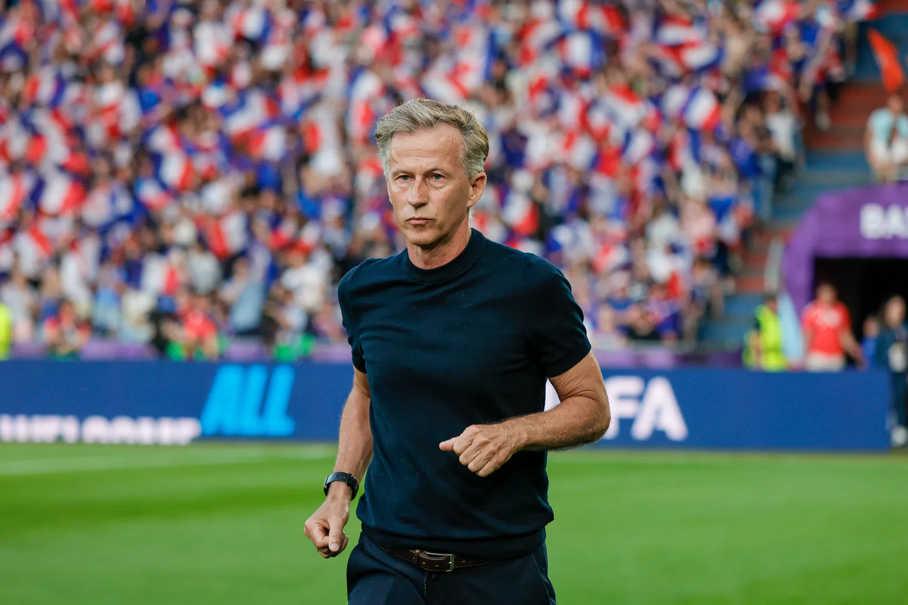 Sabotage uit Zeist: 'KNVB heeft EK-kansen van Oranje weggeflikkerd' 