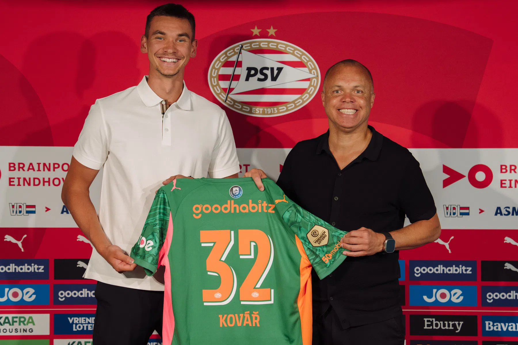 PSV pakt door en presenteert na Gasiorowski ook Kovar