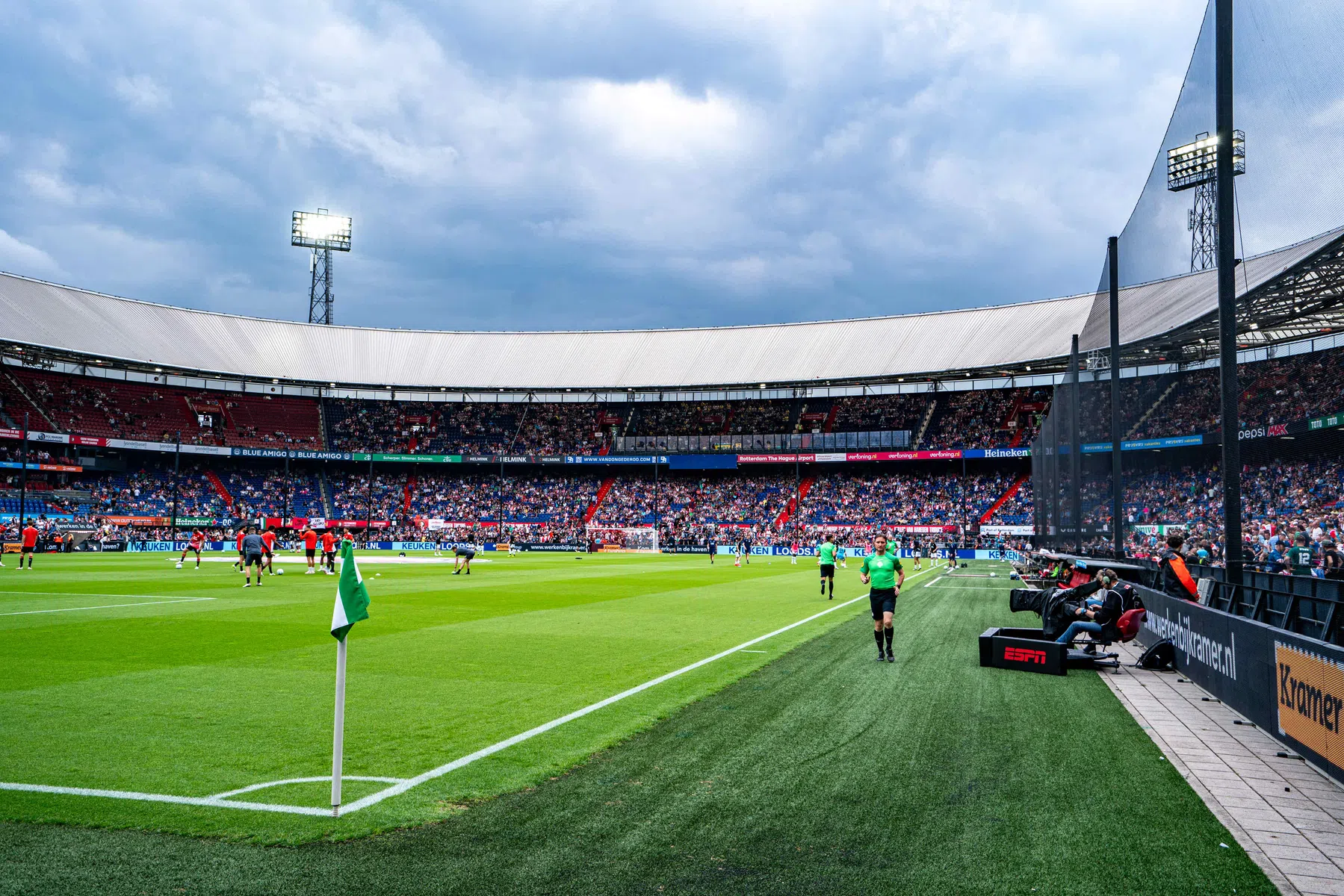 Feyenoord neemt award in ontvangst: 'Dat maakt deze prestatie extra bijzonder'