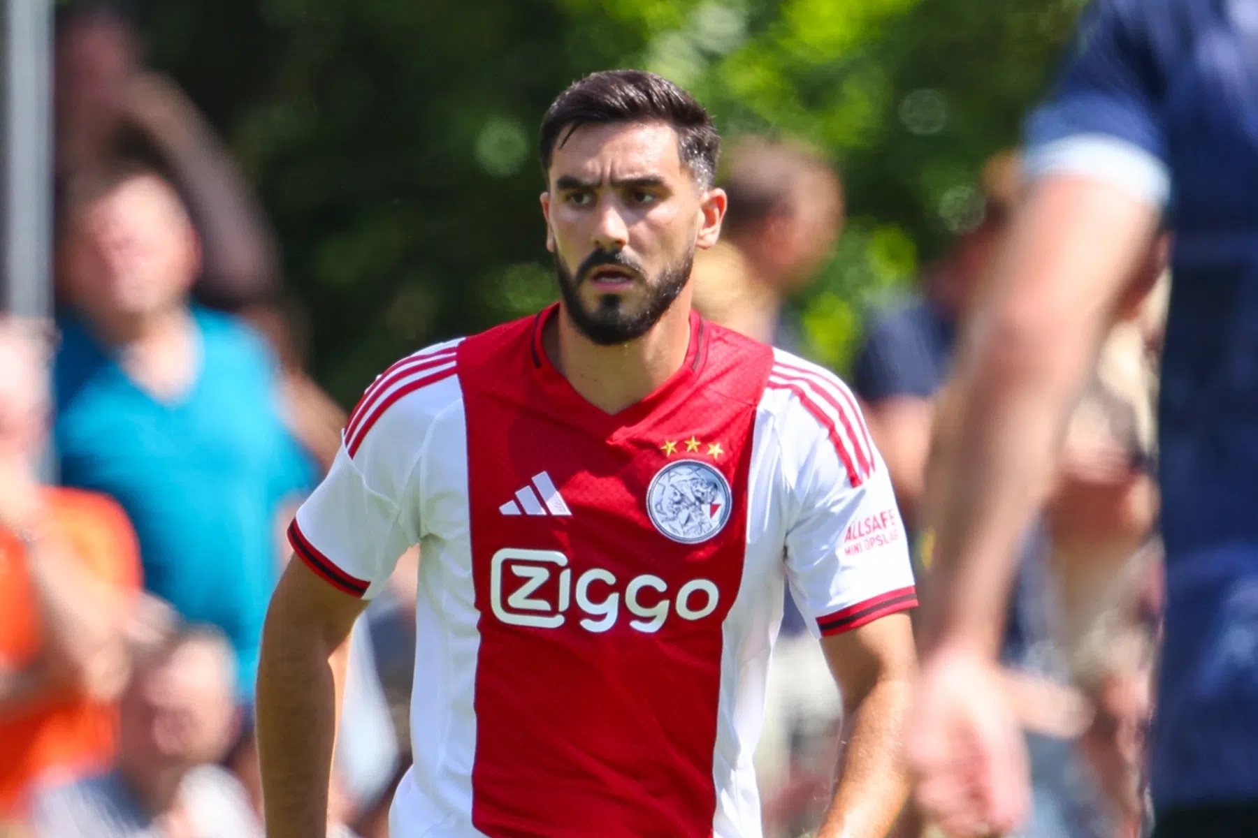 Ajax moet Sutalo weken missen