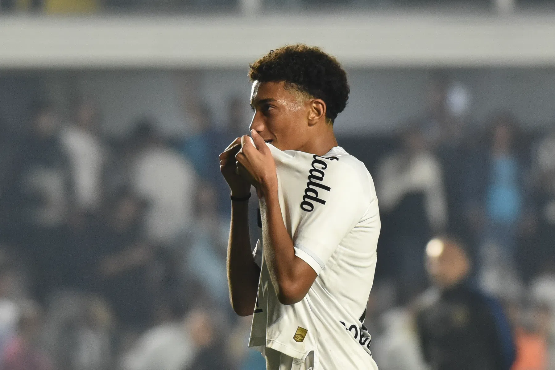Neymar ziet zoon Robinho (17) debuteren voor Santos: 'De tijd vliegt'