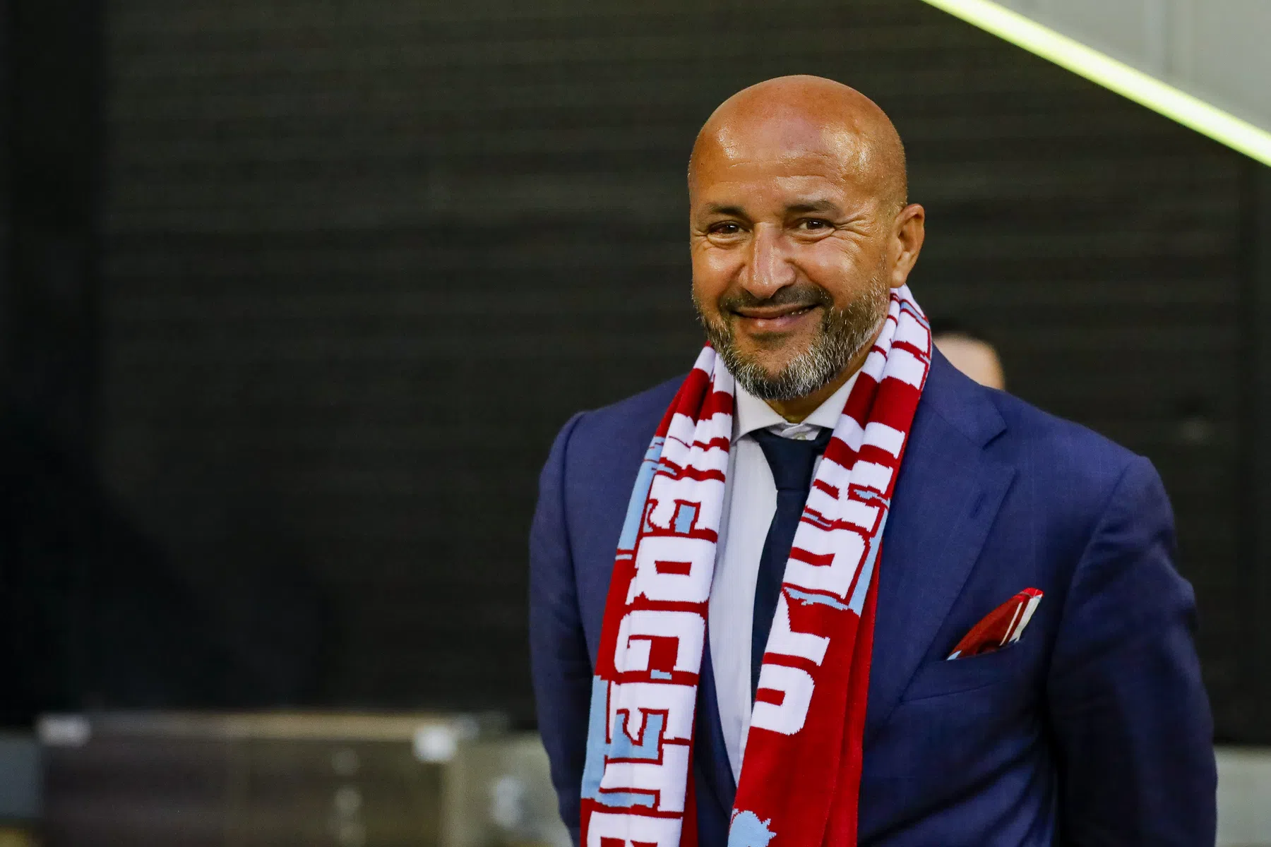 Burgemeester Arnhem verzoekt KNVB Vitesse niet verloren te laten gaan