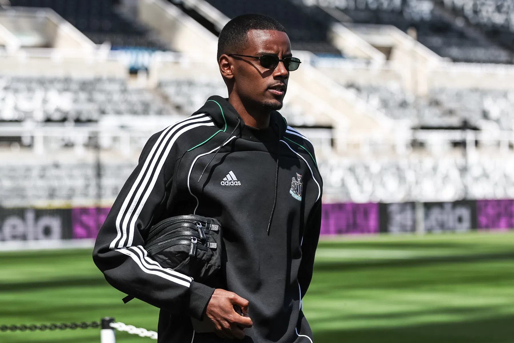 'Isak laat Newcastle weten dat hij transferopties wil onderzoeken'