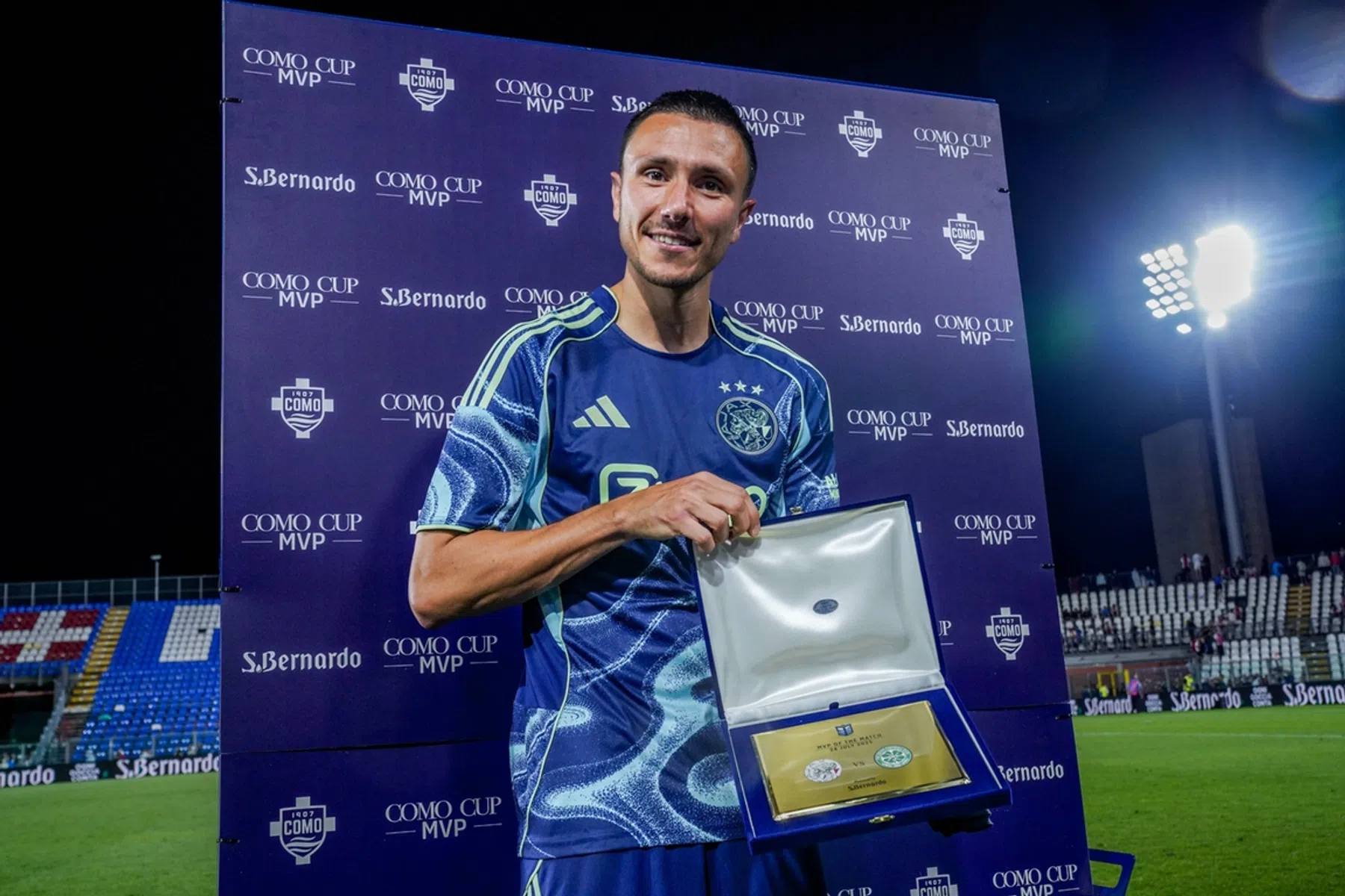 Waarom Steven Berghuis weer uitblinkt bij Ajax