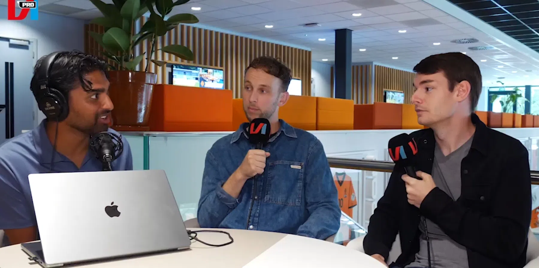 'Je trekt een 65-voudig international aan als reservekeeper, dat is toch wel apart'