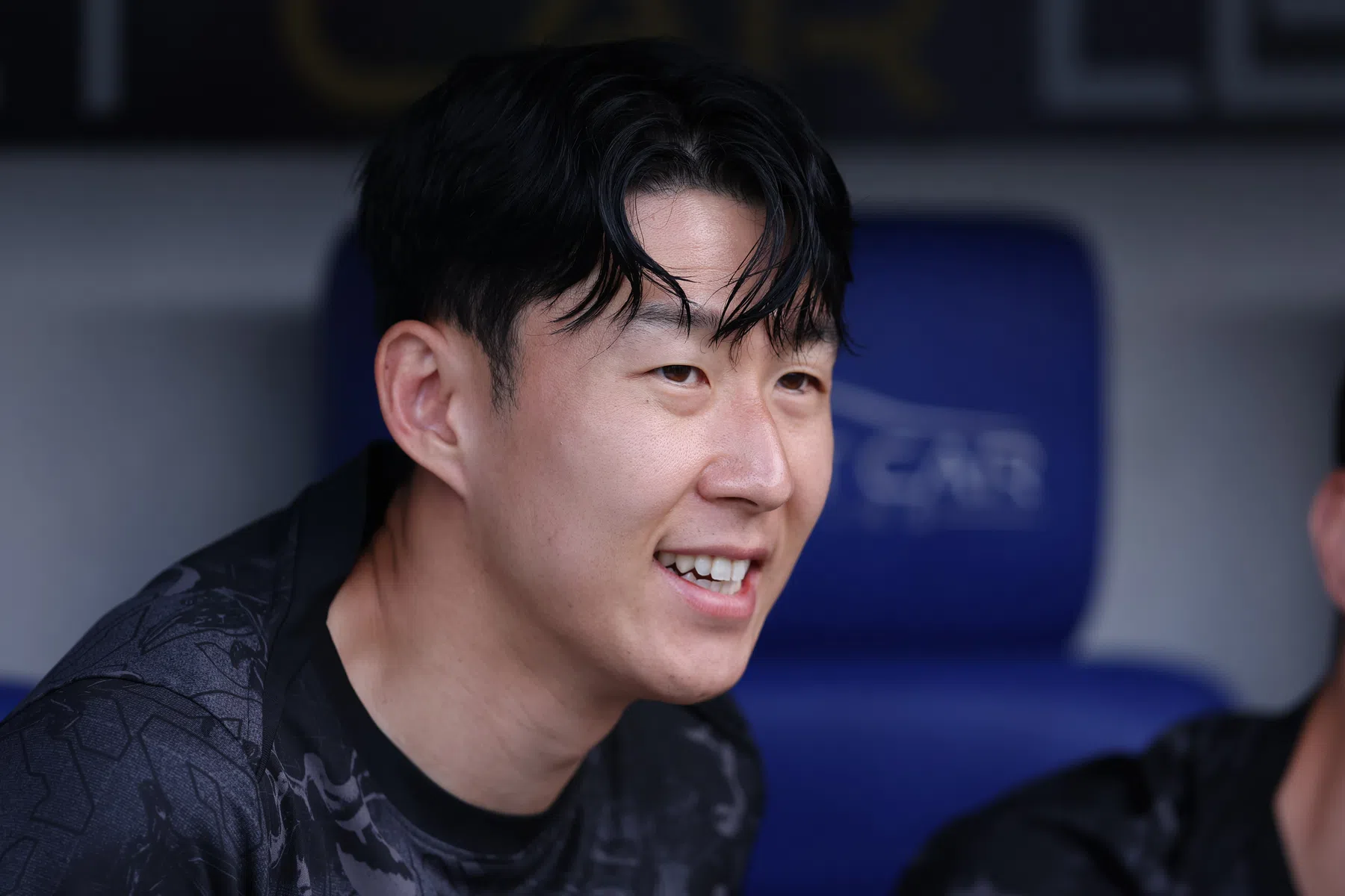 Eerbetoon voor Son ontroert duizenden fans in Seoul