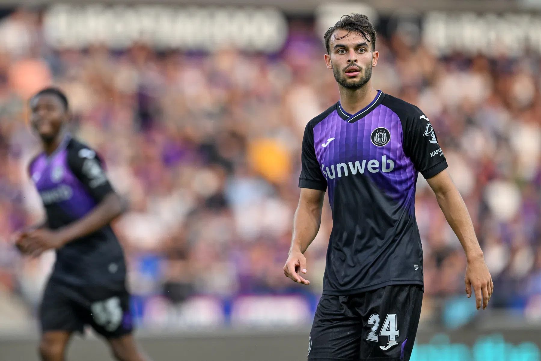 Llansana kijkt terug op tijd bij 'campingelftal' Go Ahead en vertelt over Anderlecht
