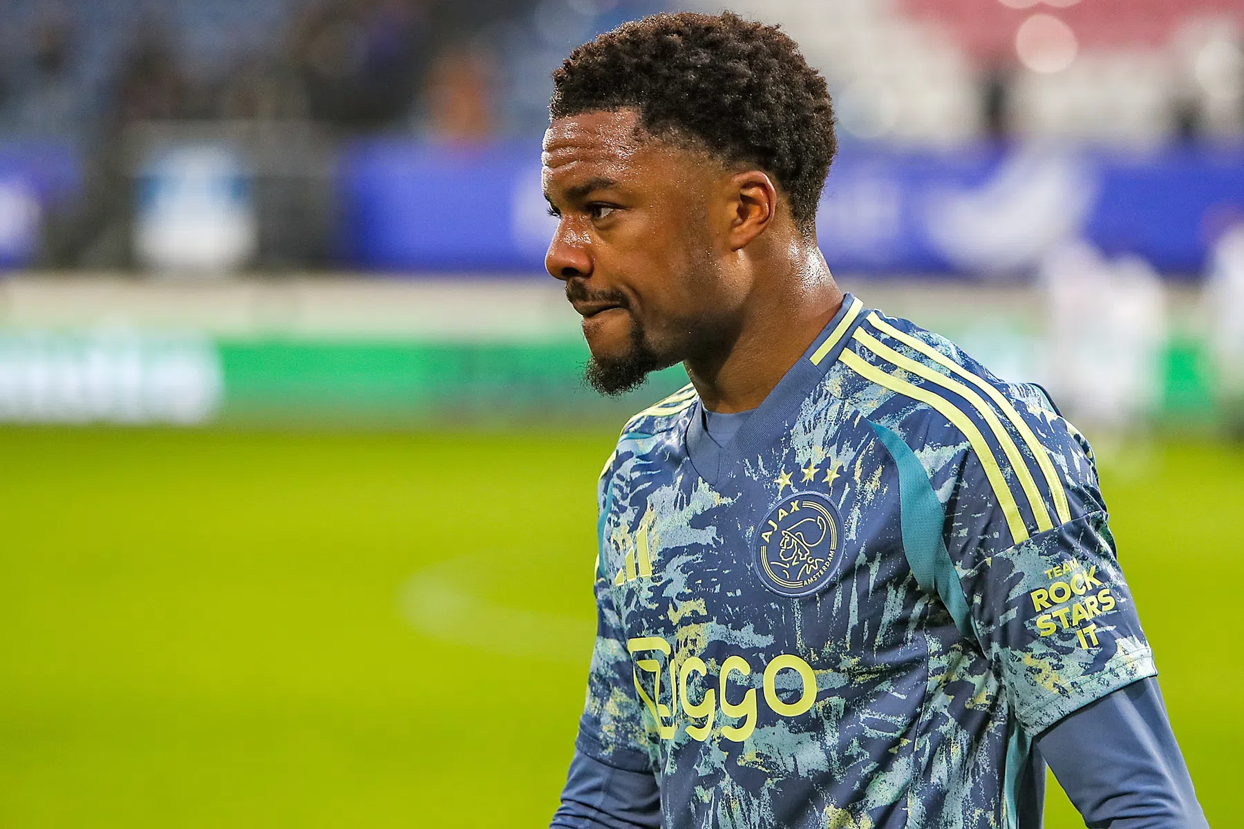 Ajax en Birmingham City akkoord over verhuur Akpom