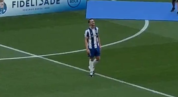 FC Porto stelt Luuk de Jong op open dag voor aan achterban