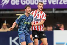 Thumbnail for article: Excelsior shopt bij buurman Sparta en is centraal achterin klaar