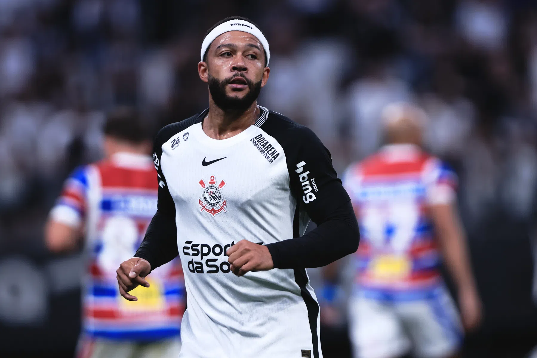 Corinthians-coach verklaart reservebeurt Memphis 
