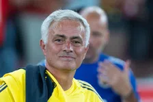 Thumbnail for article: Mourinho blij om weer in De Kuip te zijn: 'Fantastisch stadion'