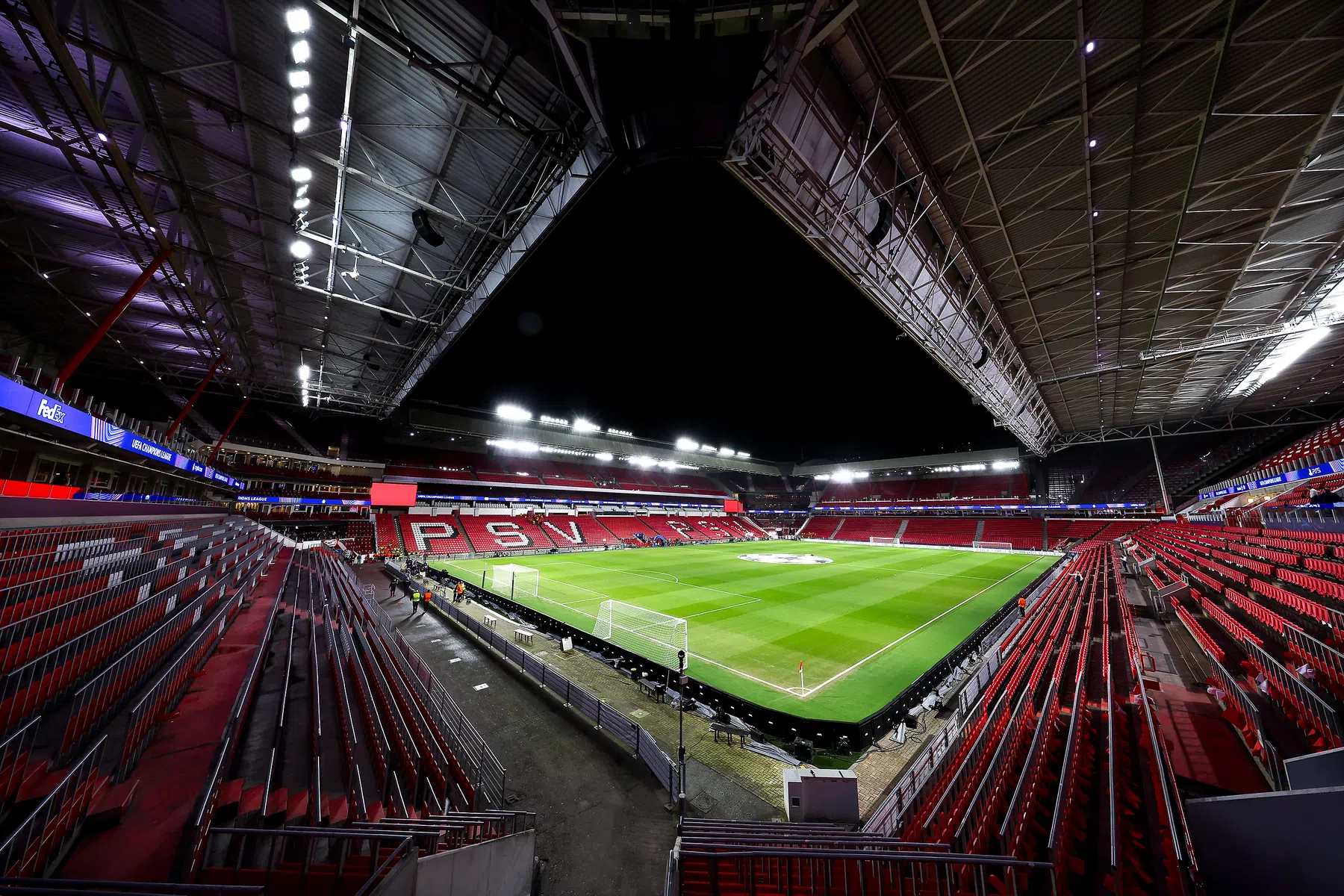 Supporterscollectief doet oproep aan Eredivisie en Keuken Kampioen Divisie