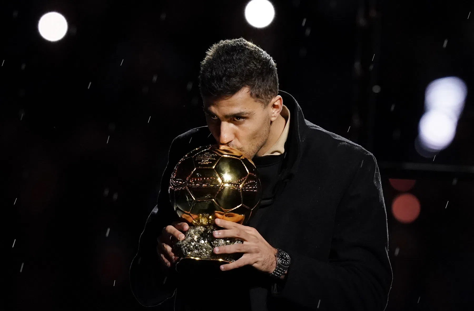 Rodri krijgt opvolger: Dumfries genomineerd voor Ballon d'Or