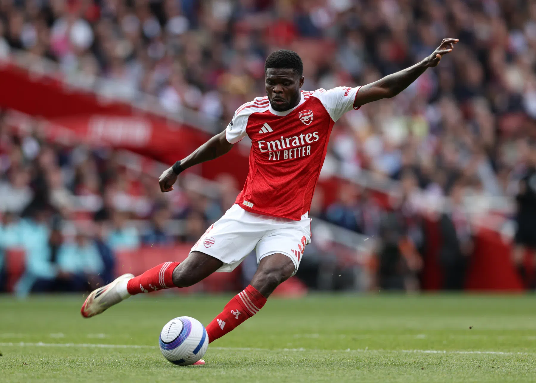 Partey tekent ondanks lopende strafzaak bij Villarreal