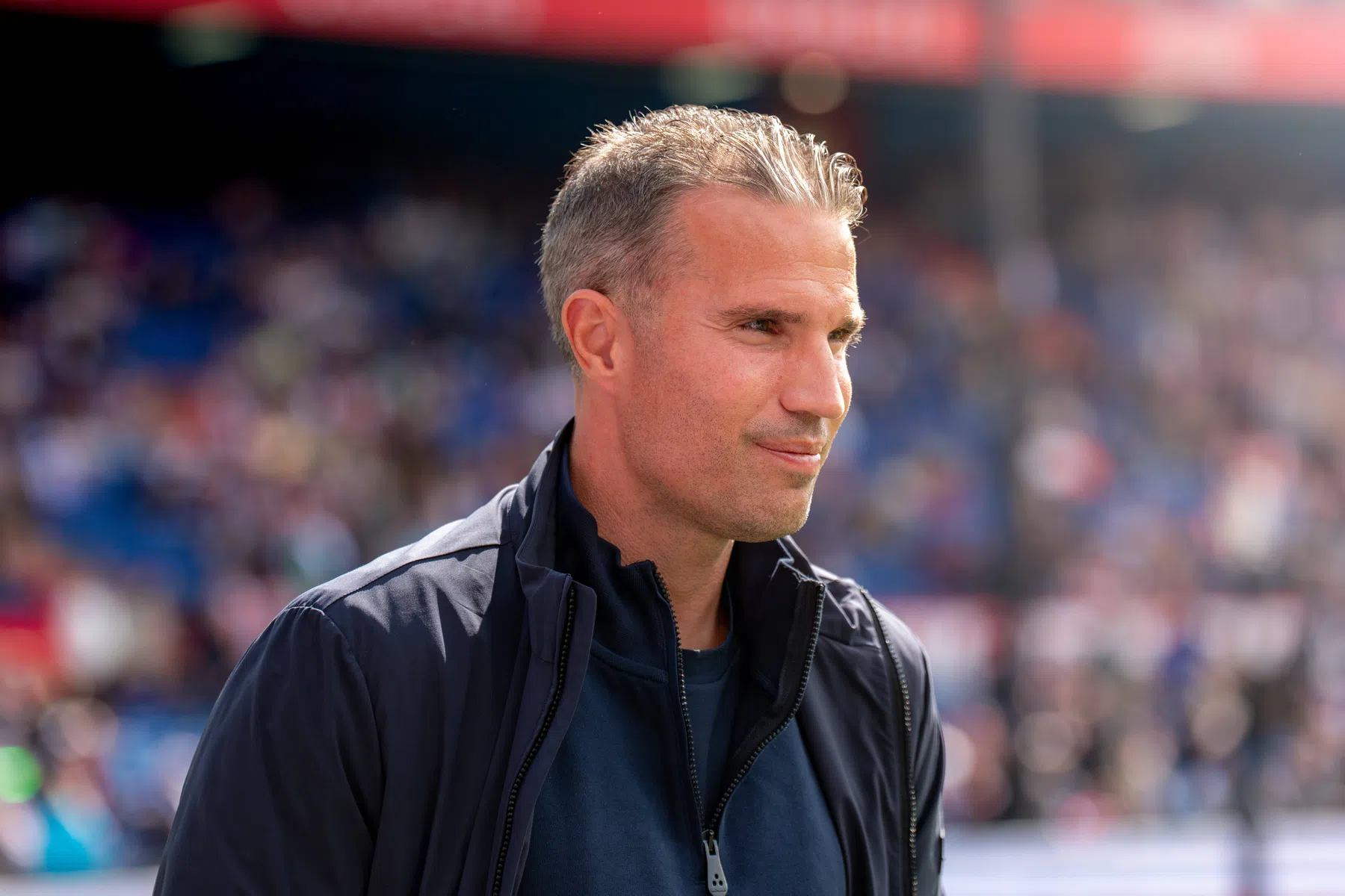 Van Persie kijkt met kritische blik terug op aanvoerderskwestie Feyenoord