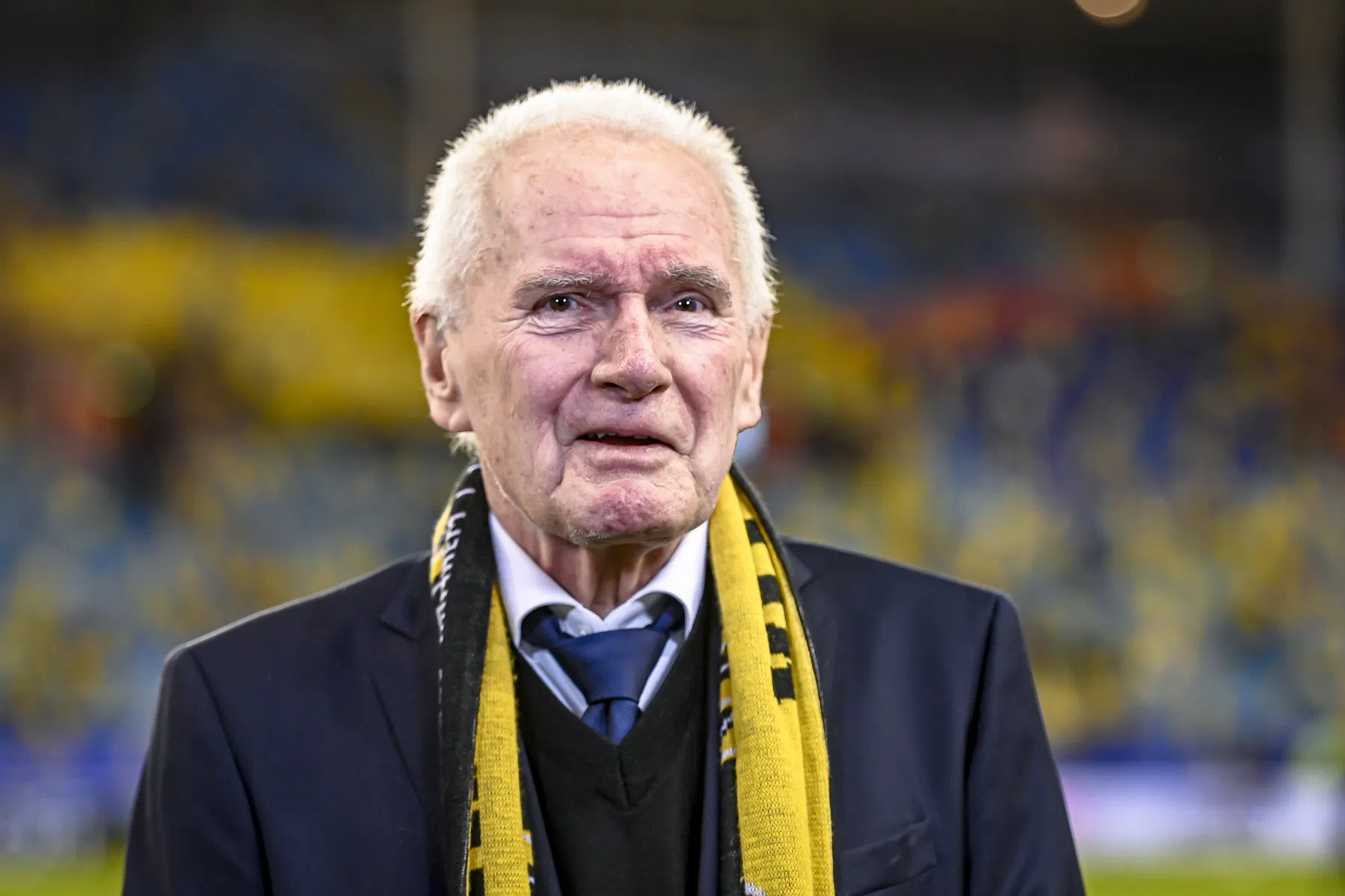 Voormalige Vitesse-geldschieter (85) sprakeloos: 'Bizarre ervaring'