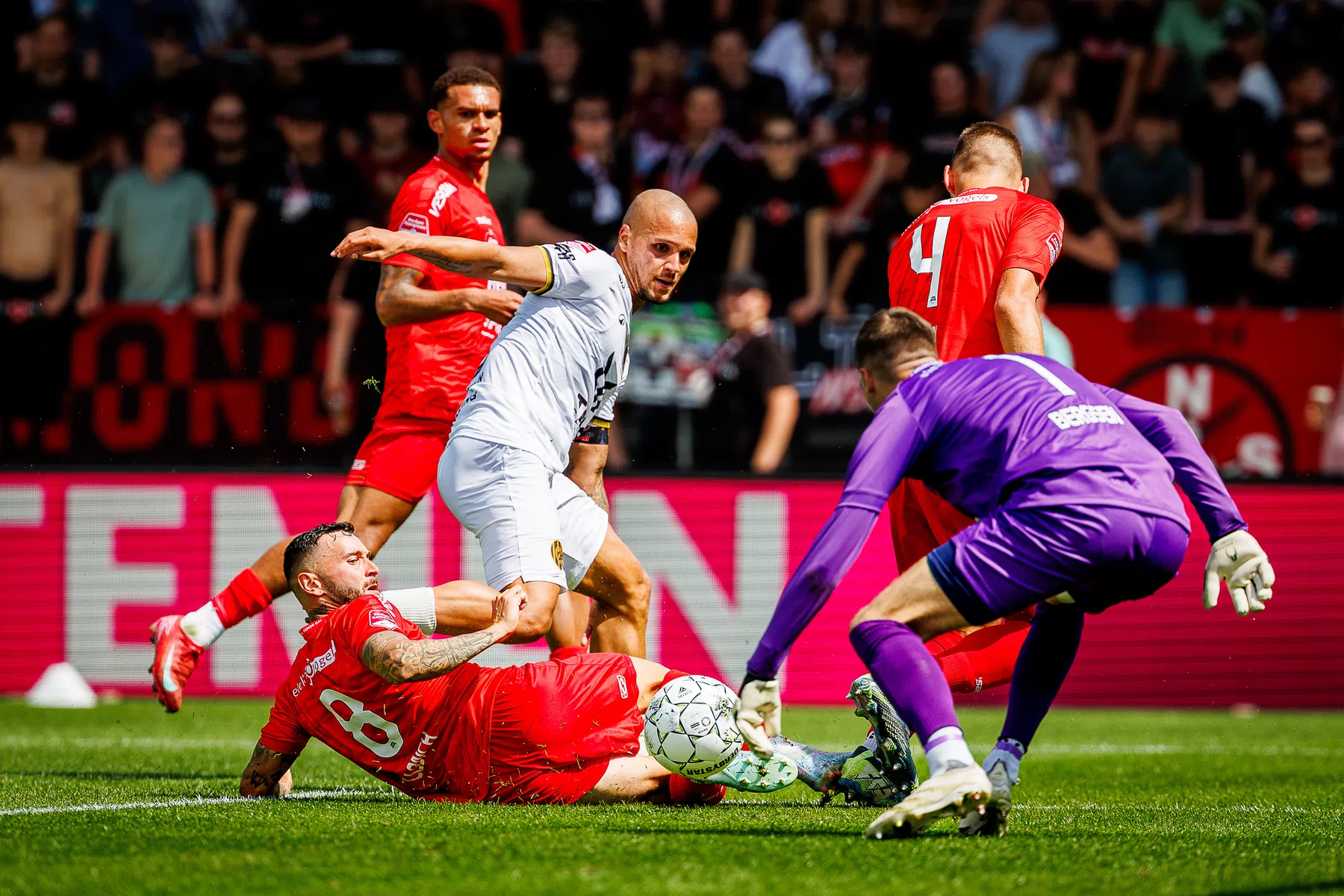Roda JC mede dankzij 'verloren zoon' Paulissen langs Helmond