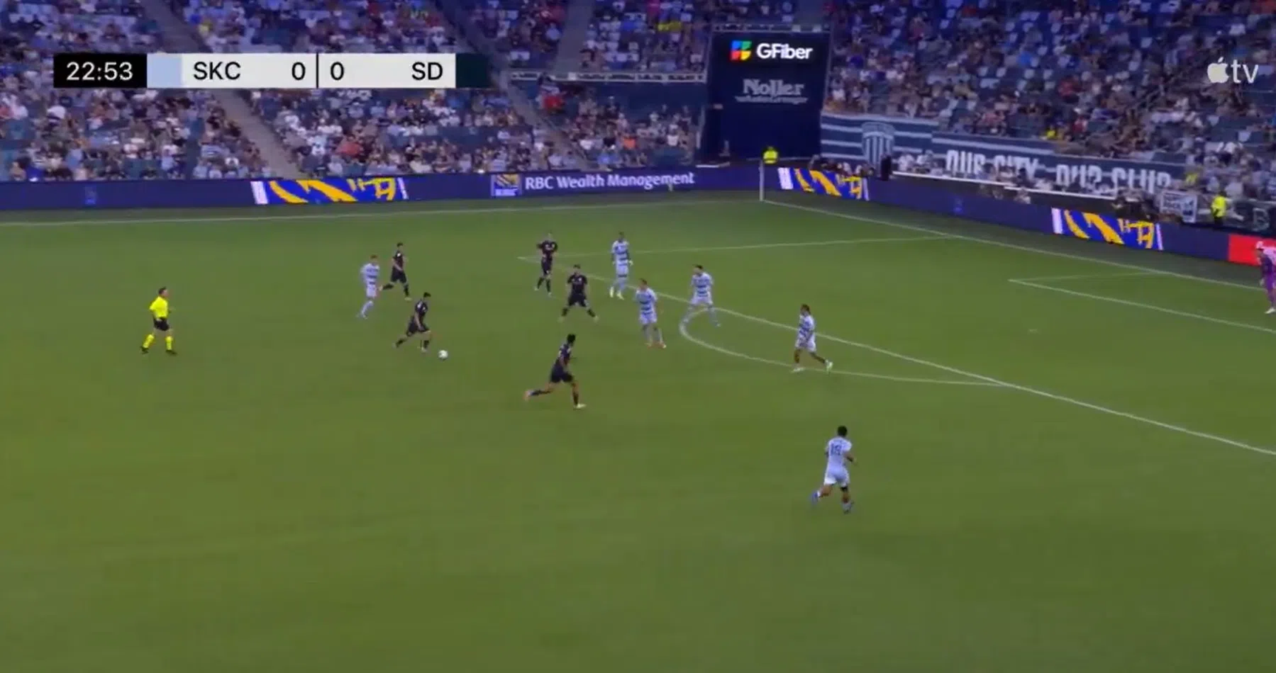 Heerlijke goal Lozano bij Eredivisie-gekleurde MLS-zege