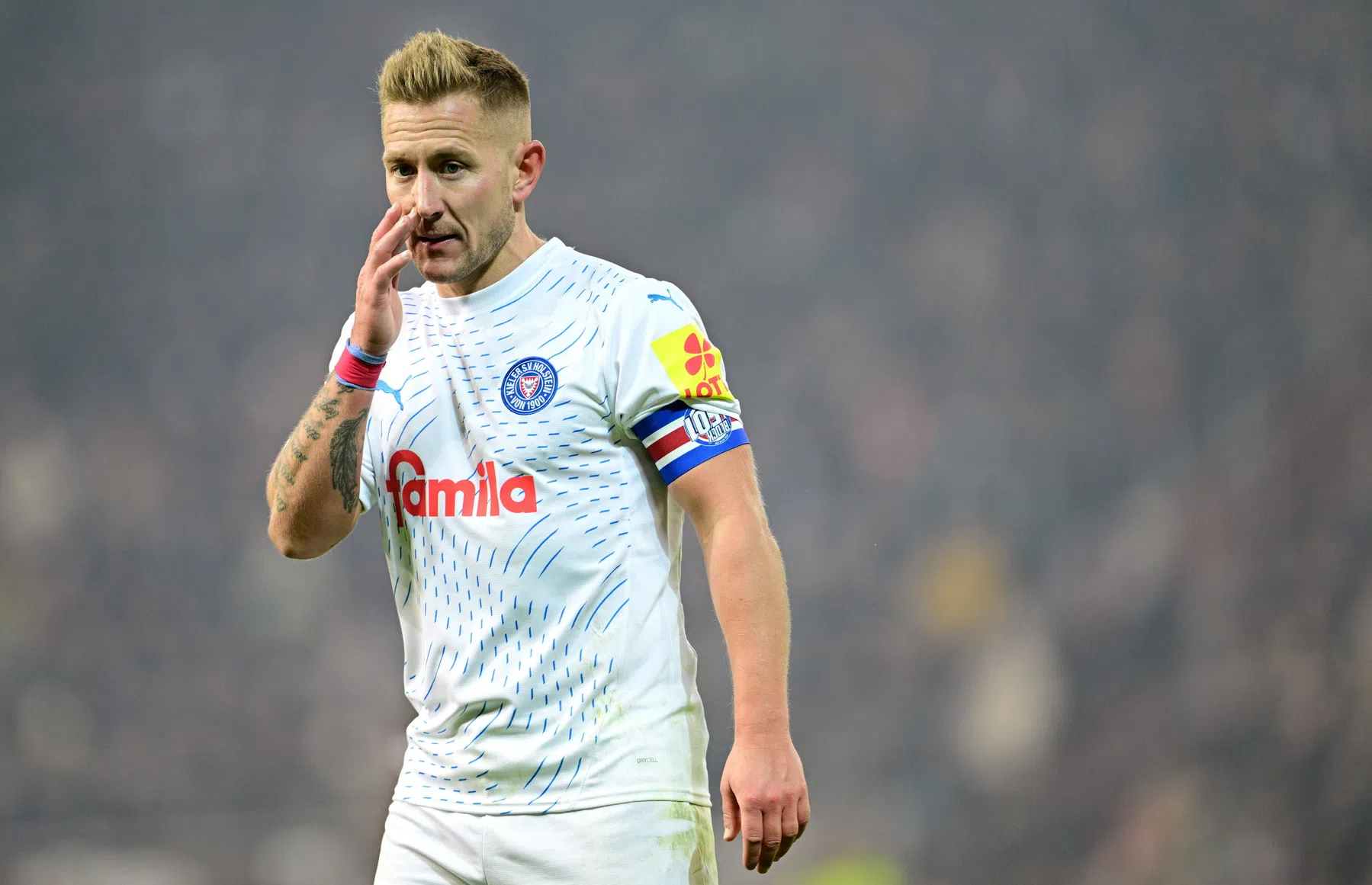Hoe NAC in De Kuip de Blitztransfer van Lewis Holtby afrondde