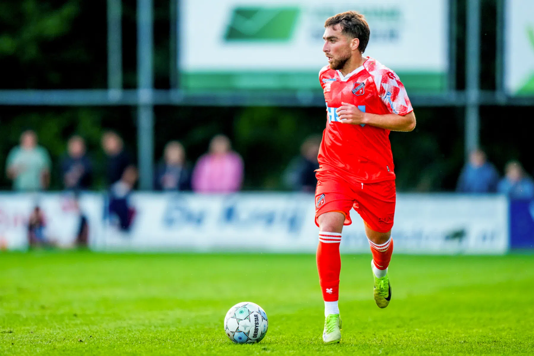 Na Orkun mag nu ook Okan Kökçü zich tonen in de Eredivisie