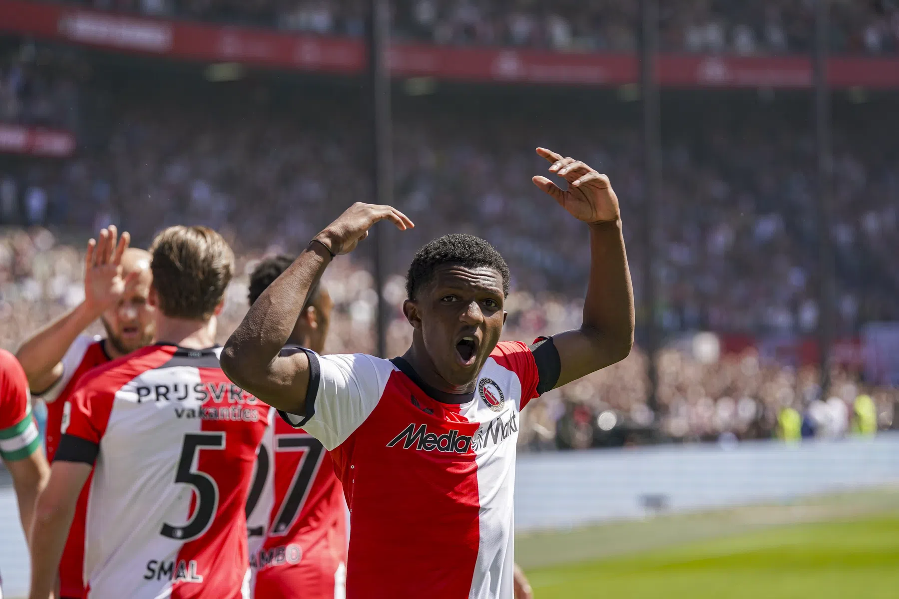 Feyenoord zonder Read, Nieuwkoop en Diarra naar Istanbul