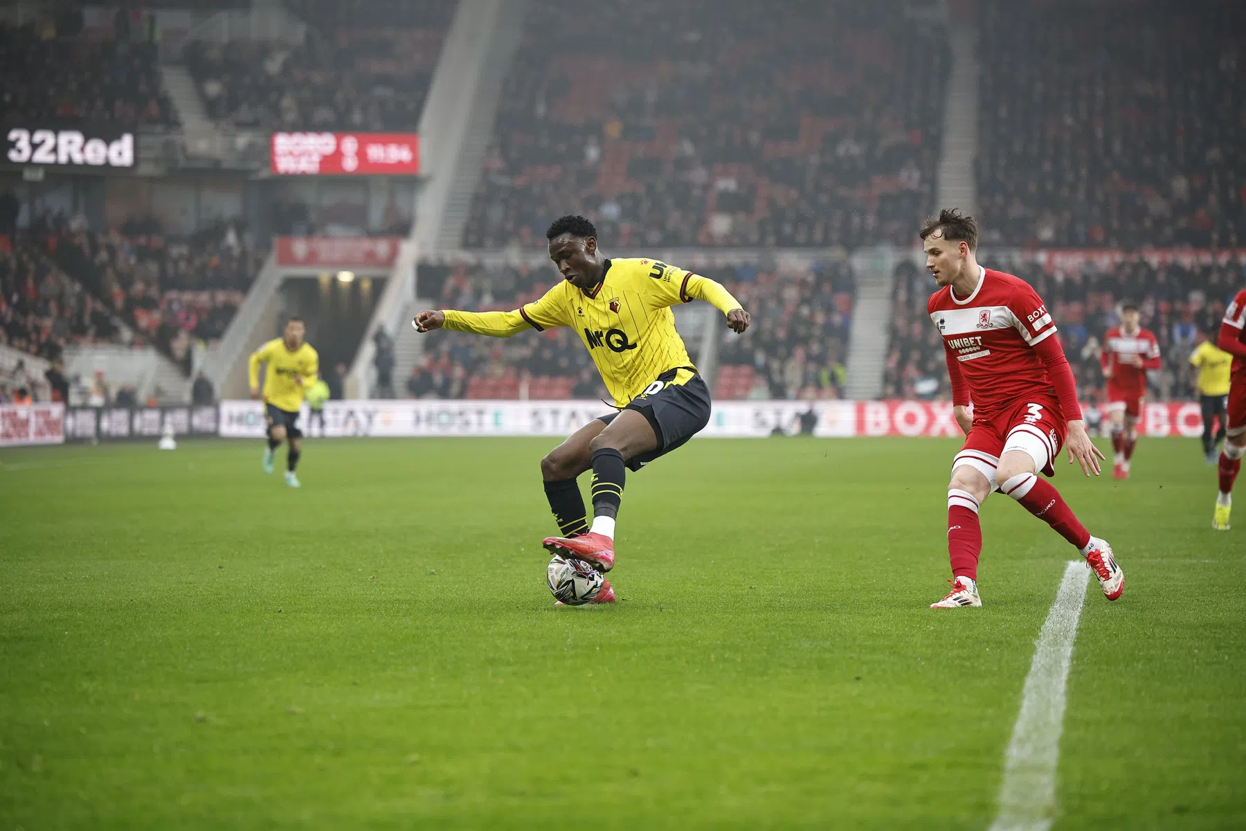 PEC casht flink door aanstaande transfer Van den Berg naar Köln