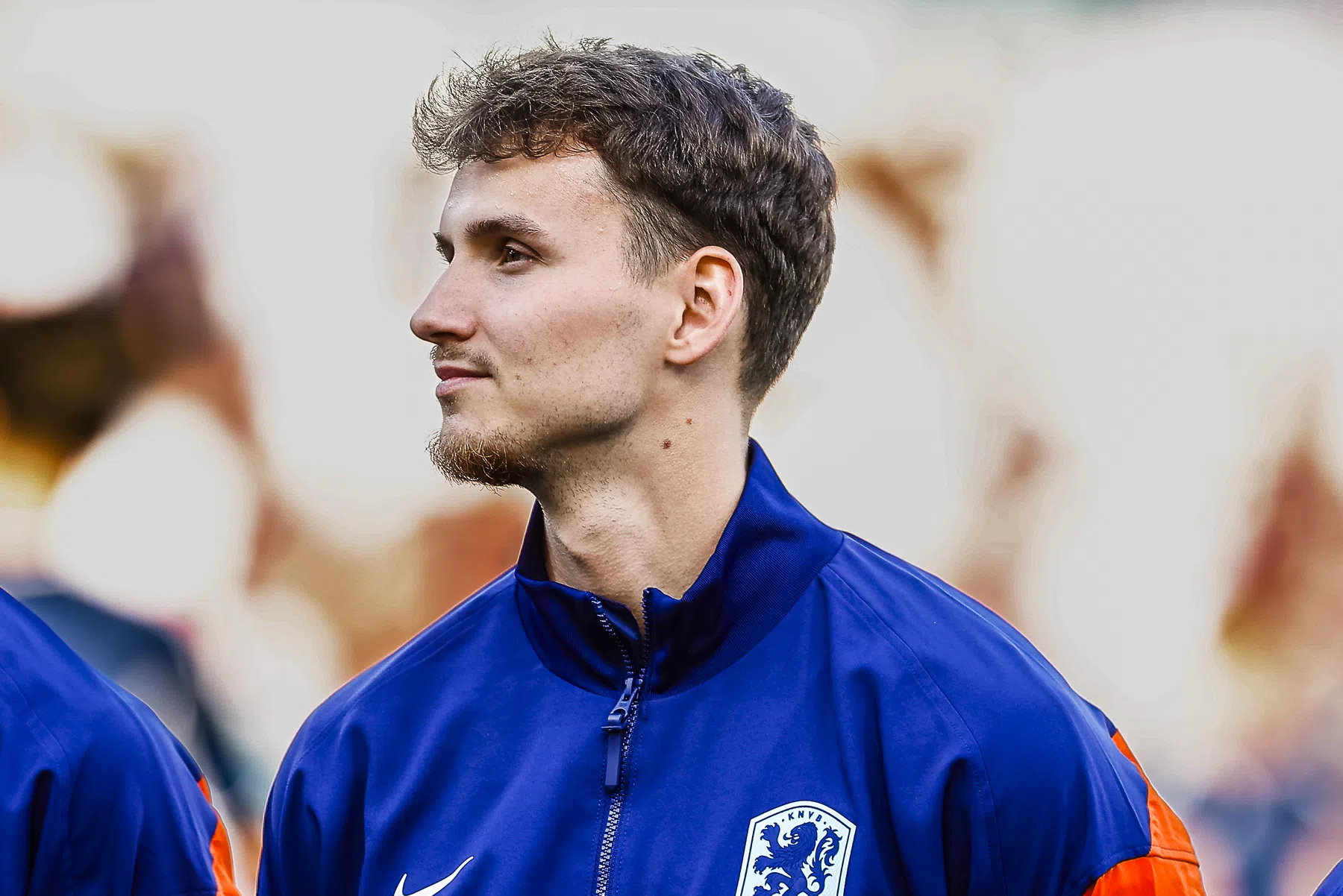 Rav van den Berg op weg naar Köln, dat miljoenen betaalt