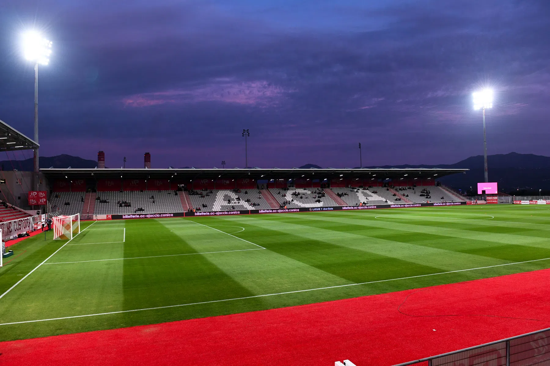Franse voetbalbond zet AC Ajaccio zelfs terug naar amateurs
