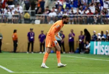 Thumbnail for article: Agent Donnarumma snoeihard voor PSG: 'Er is nul komma nul respect'