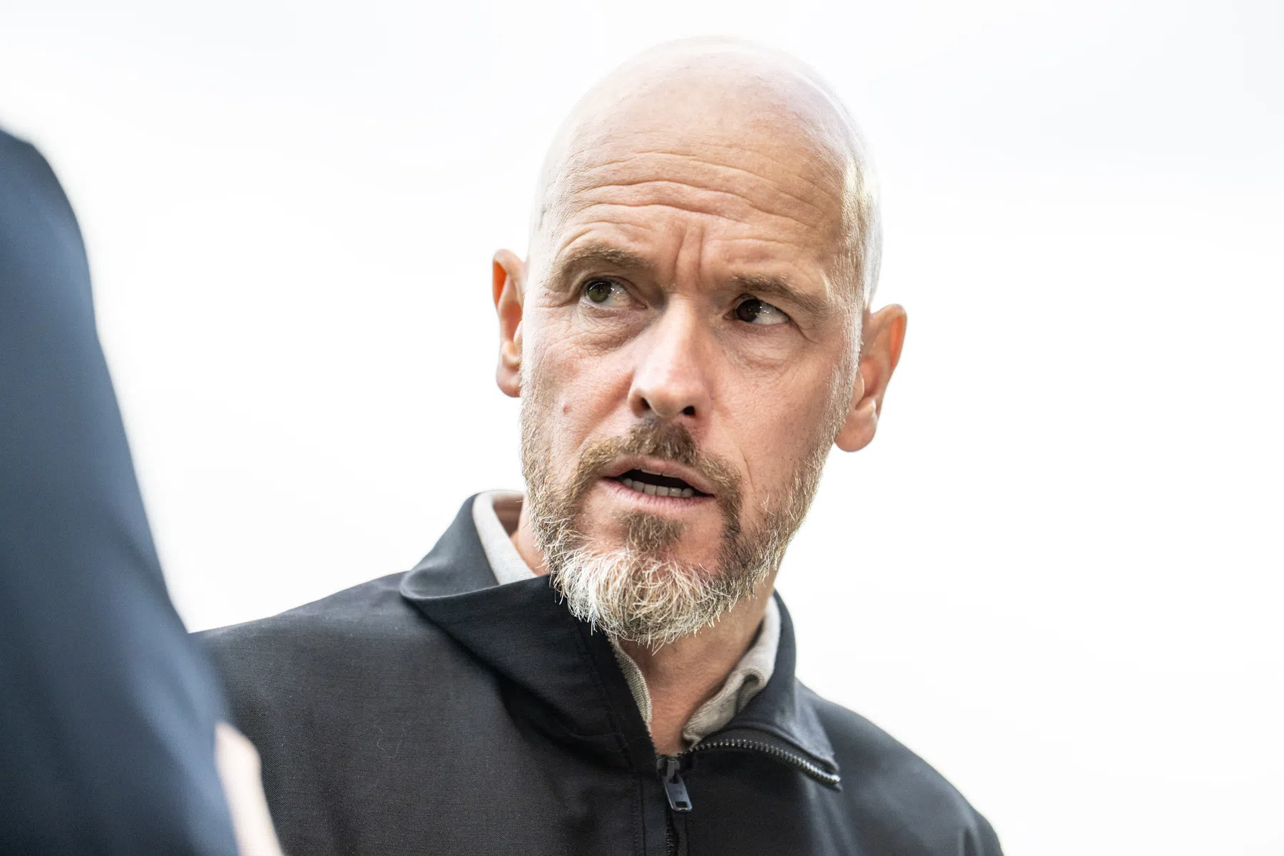 Ten Hag mogelijk zonder sterkhouder, Poku wel van de partij