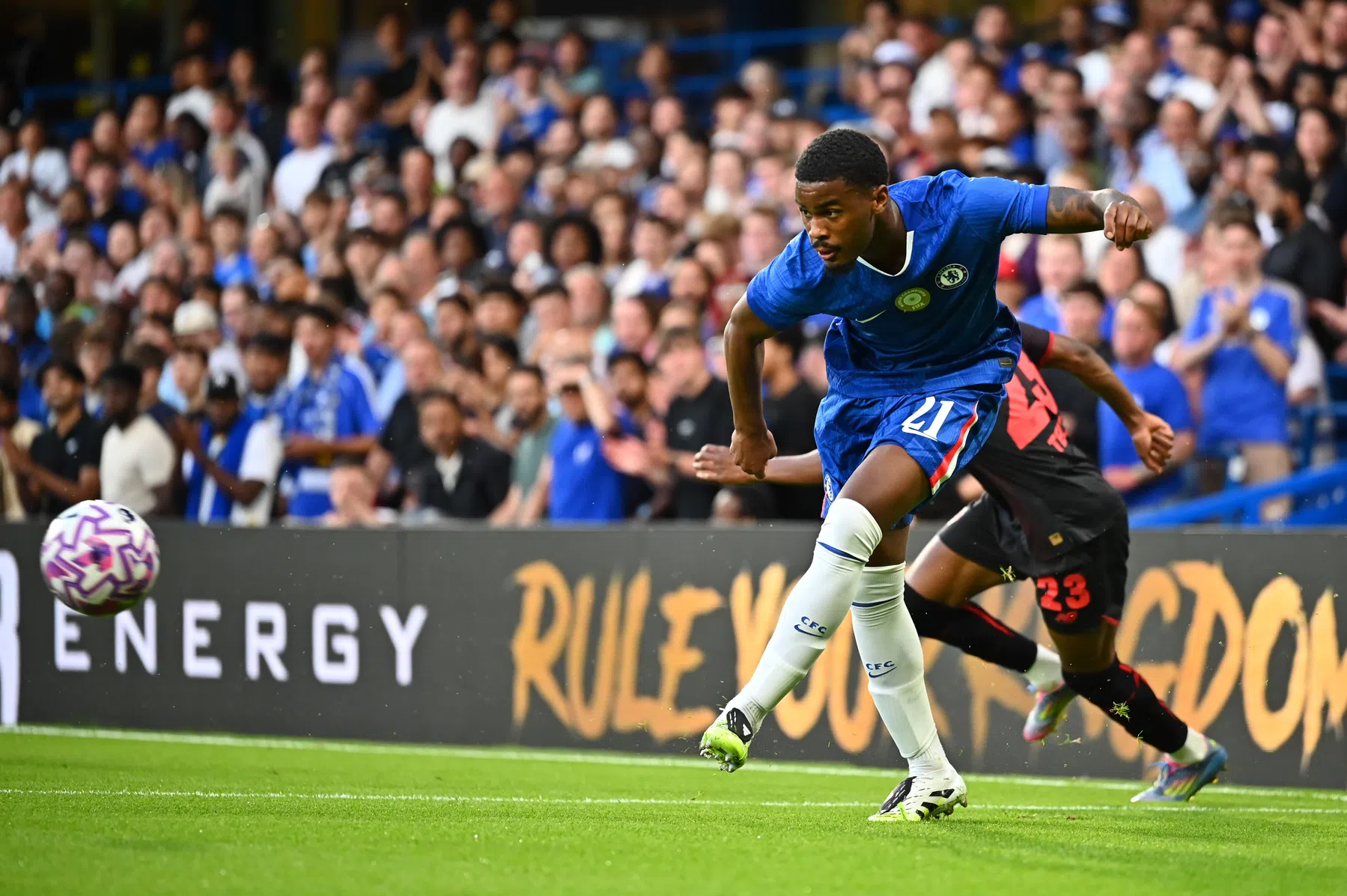 Chelsea-coach nog niet overtuigd van Hato als optie centraal achterin