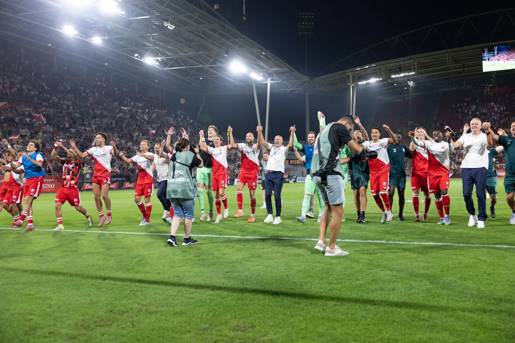 Slechts van tien landen is de Europese delegatie nog intact