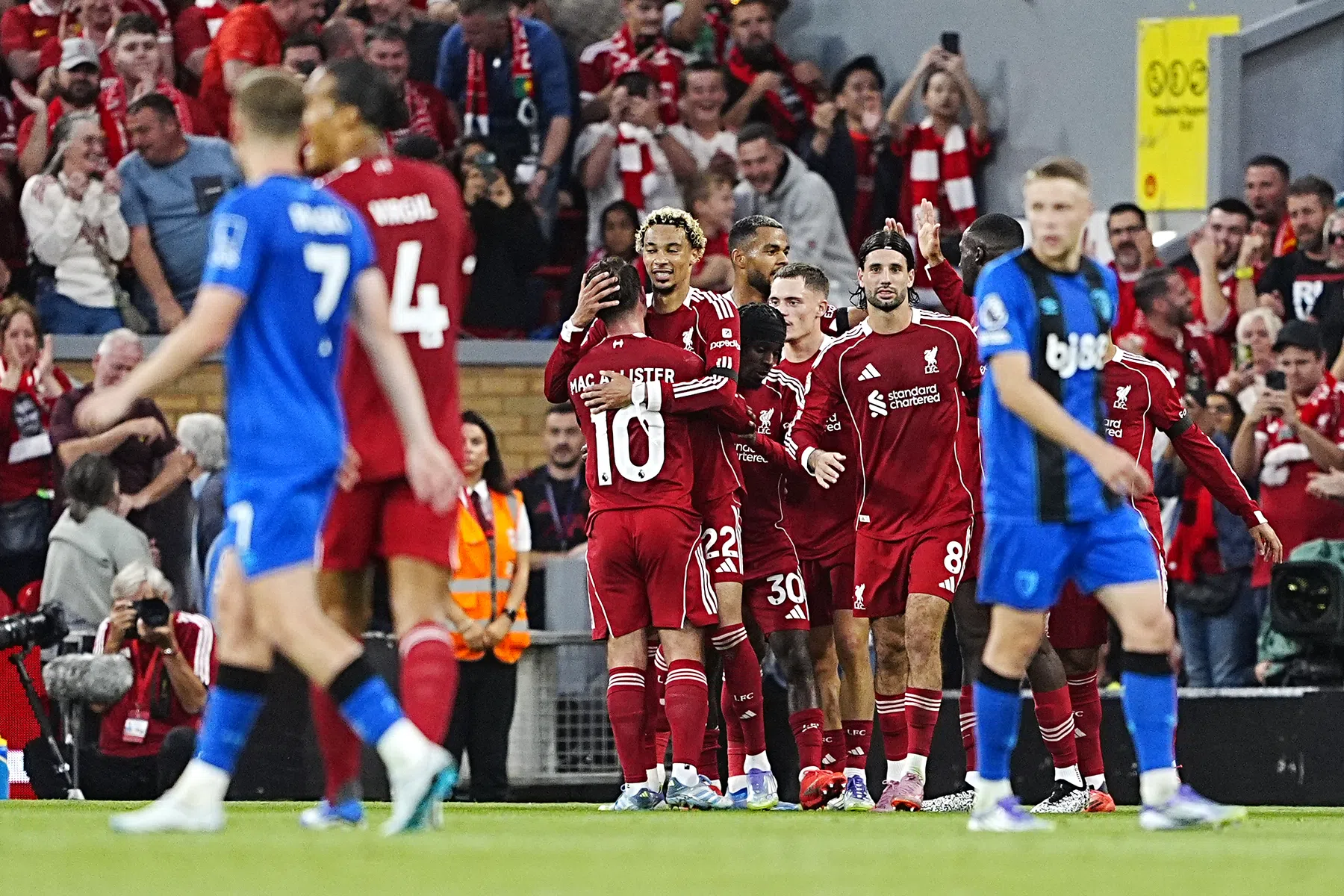 Slot herstelt eigen fout met gouden wissel en wint met Liverpool