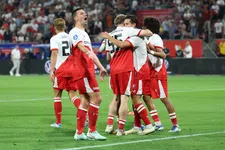 Thumbnail for article: 'Ron Jans heeft bij FC Utrecht gezorgd voor een cultuurverandering'