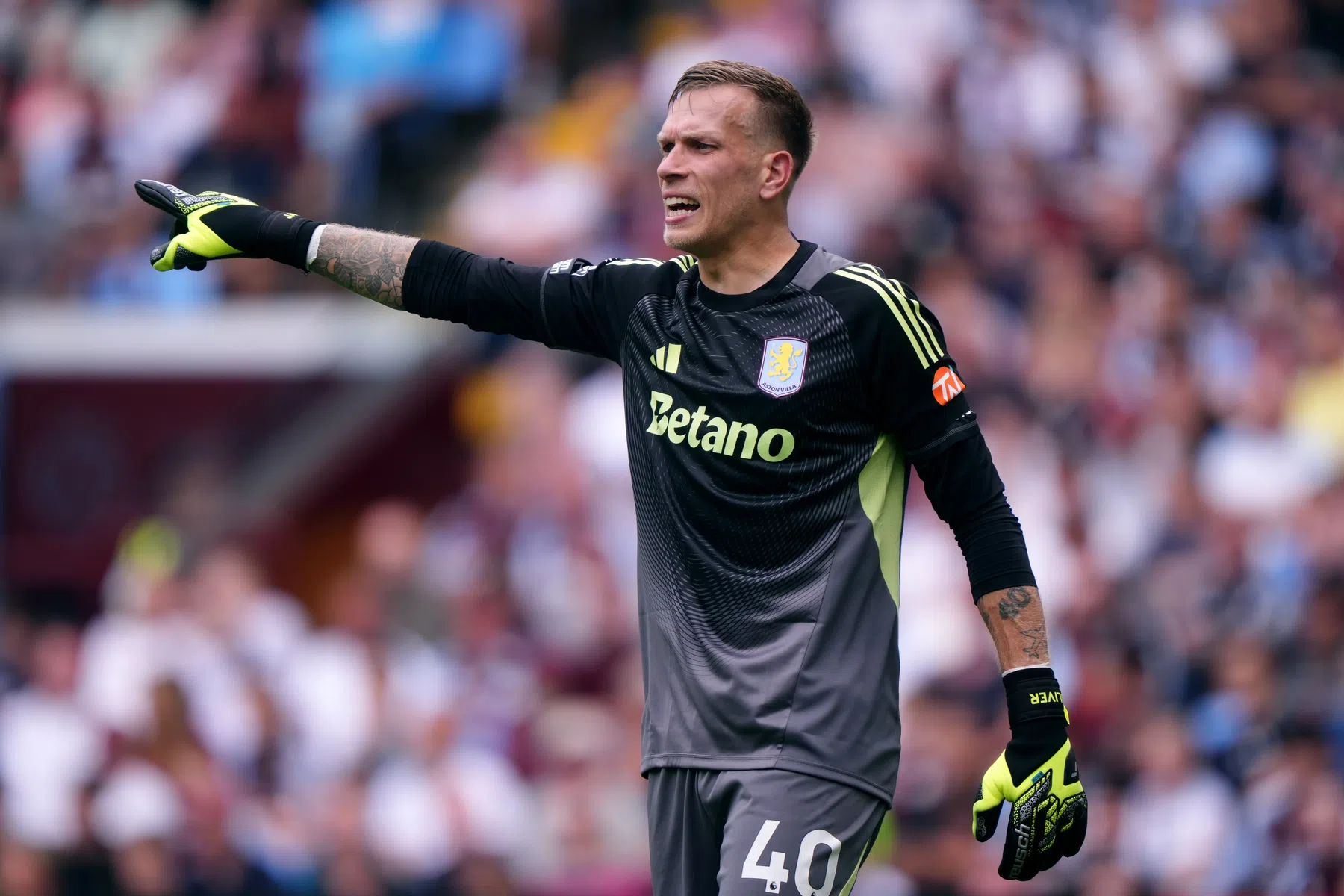 Newcastle mist werkweigeraar Isak flink: Bizot debuteert met clean sheet
