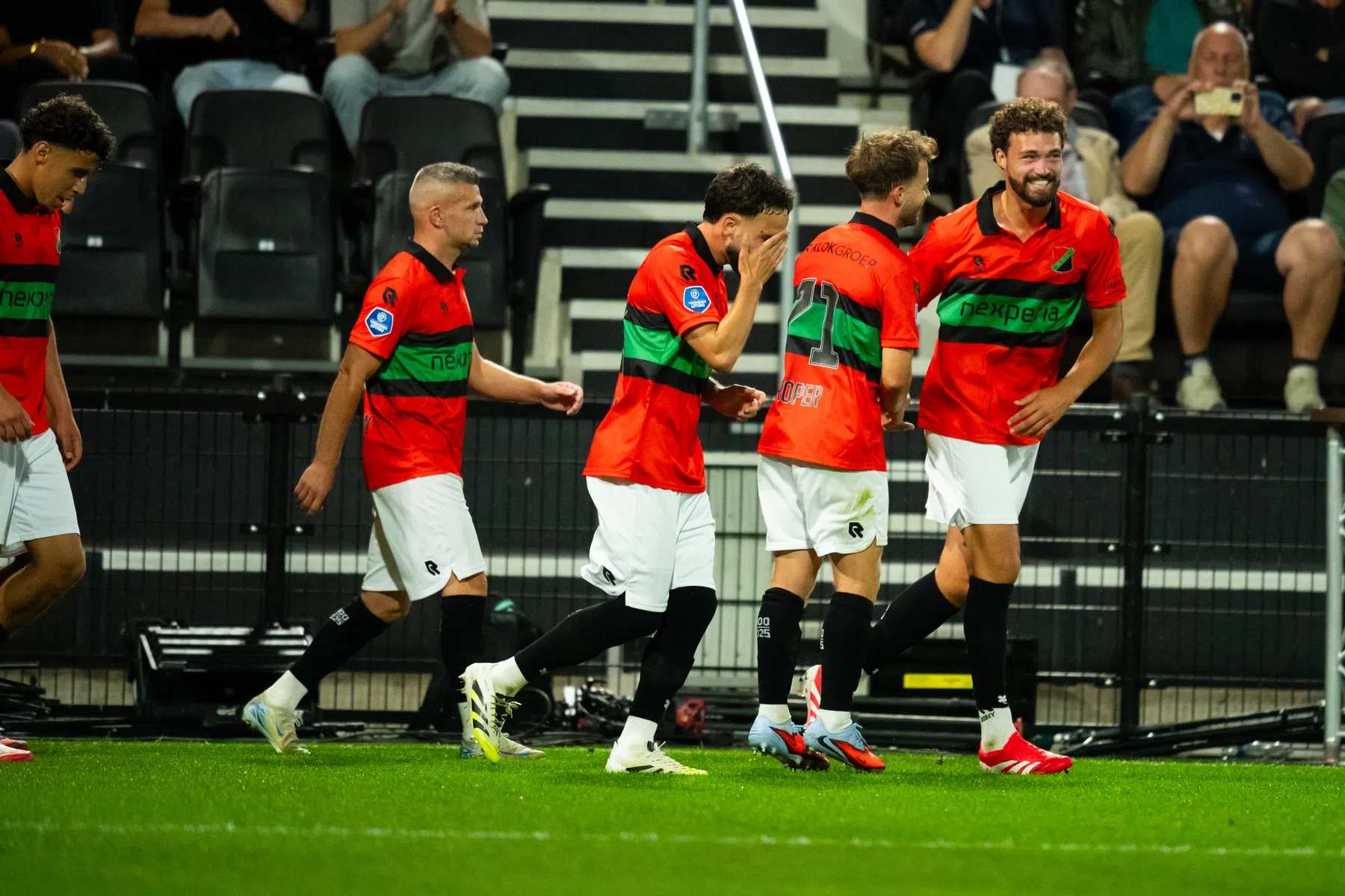 NEC heeft de uitwedstrijd tegen Heracles Almelo gewonnen