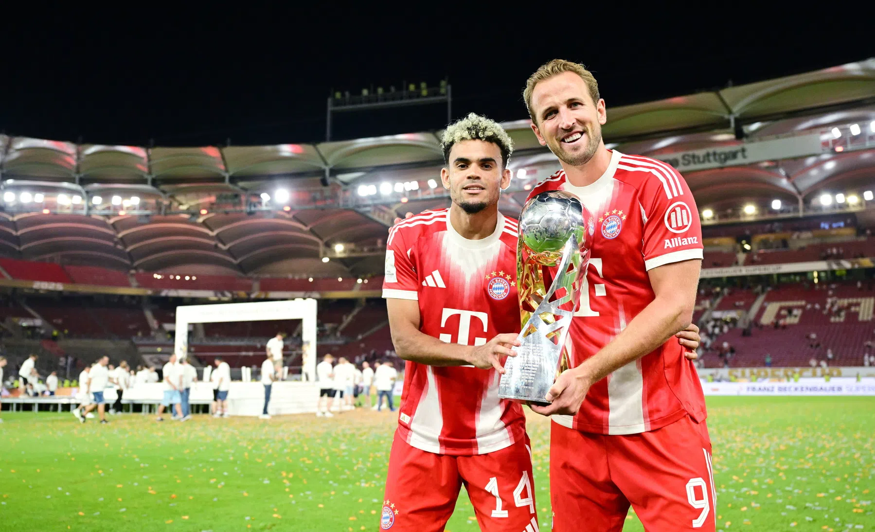 Kane pakt als onderdeel van nieuw superduo wéér een prijs