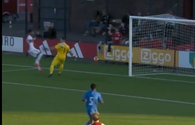 Bliksemstart: Jong Ajax scoort al na dertien seconden (!) tegen Jong AZ