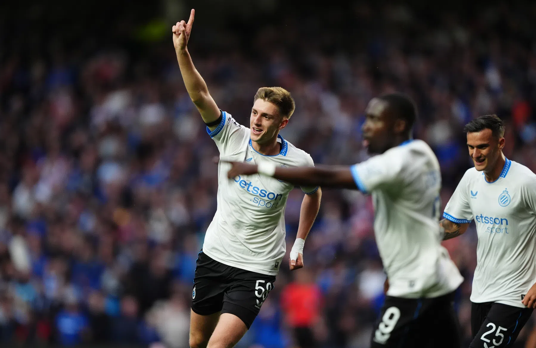 Club Brugge zet op Ibrox eerste stap naar CL-deelname