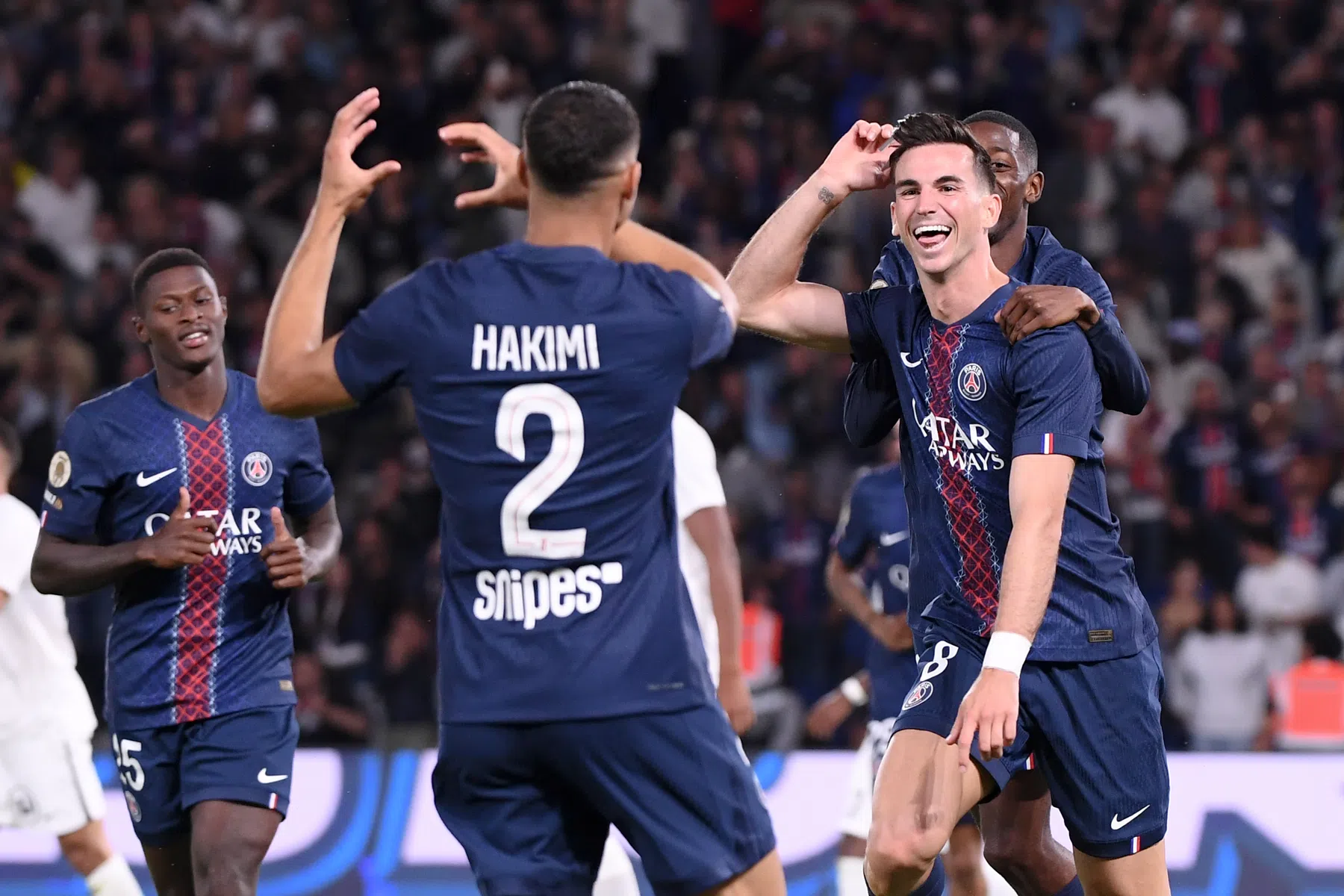 Paris Saint Germain boekt gemakkelijk zuinige zege tegen Angers