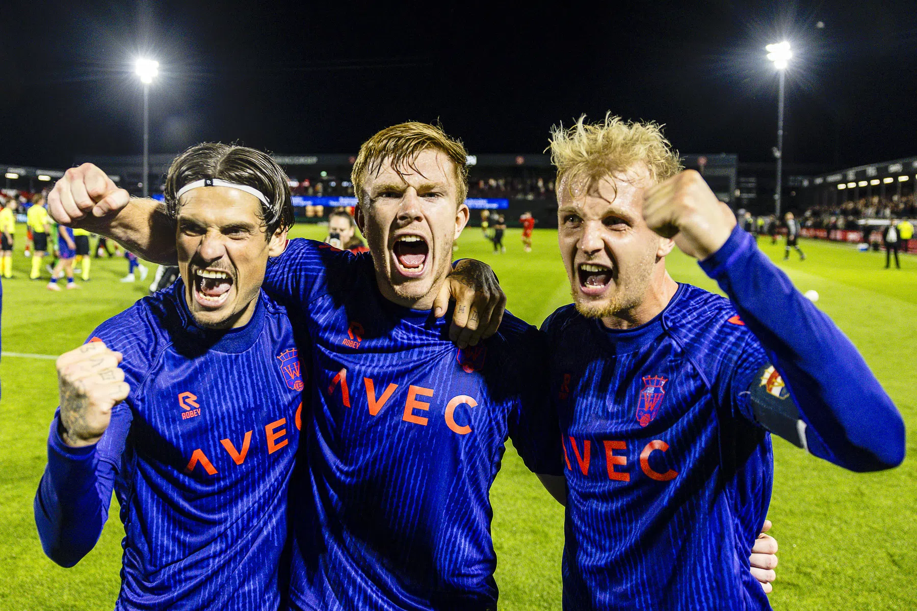 Willem II toont herstel met knappe zege, gigantische misser Uneken