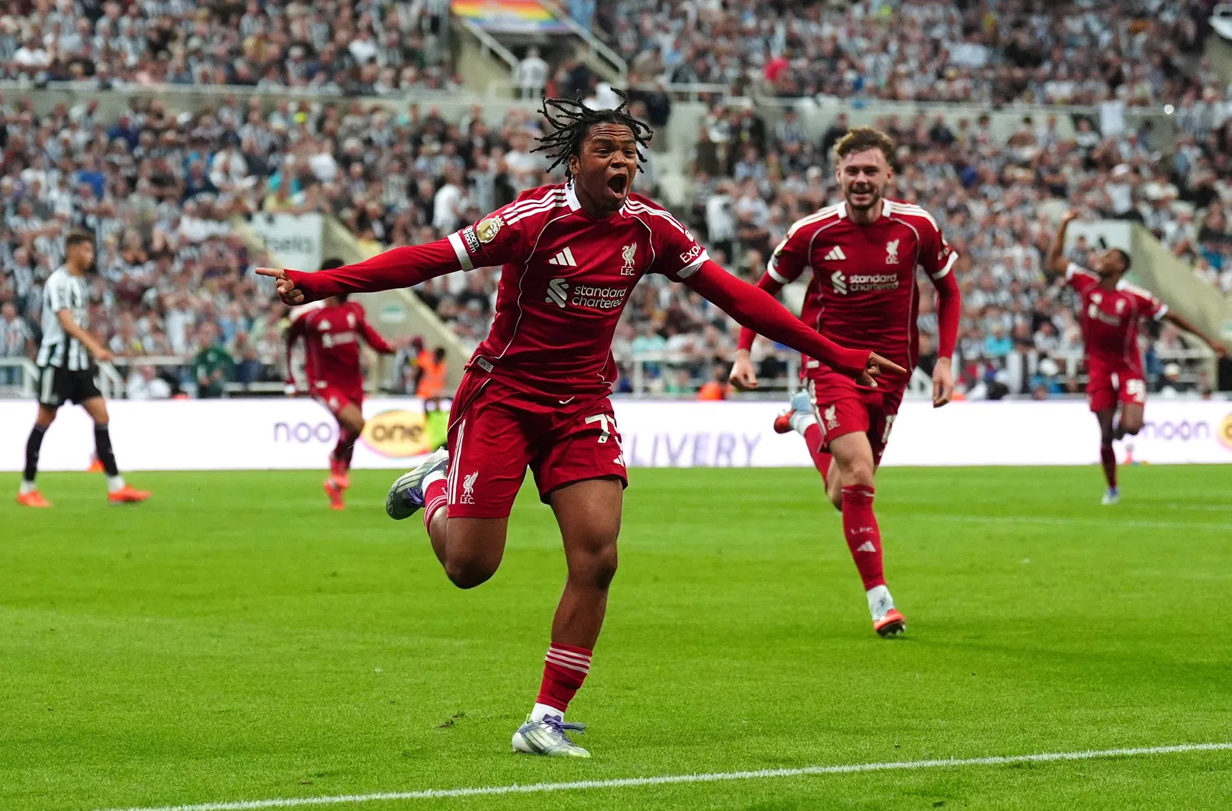 Piepjonge Liverpool-matchwinner treedt in de voetsporen van Rooney