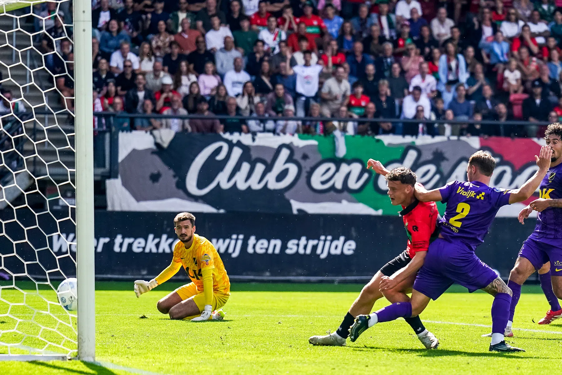 Van MVP naar bankzitter: Van Crooij verbijt zich op de NEC-bank
